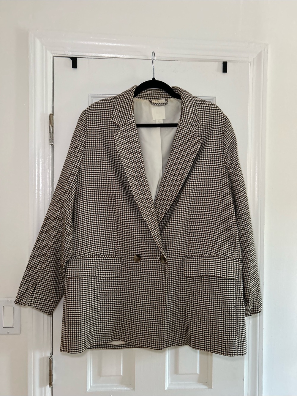 H&M Black and Cream Houndstooth Blazer